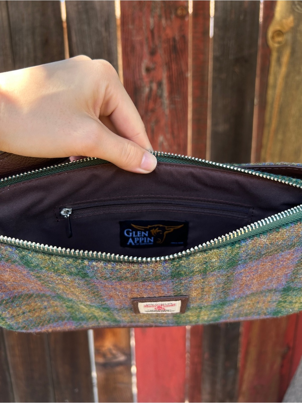 Glen Appin of Scotland Harris Tweed Duchray baguette bag - Picture 6 of 7
